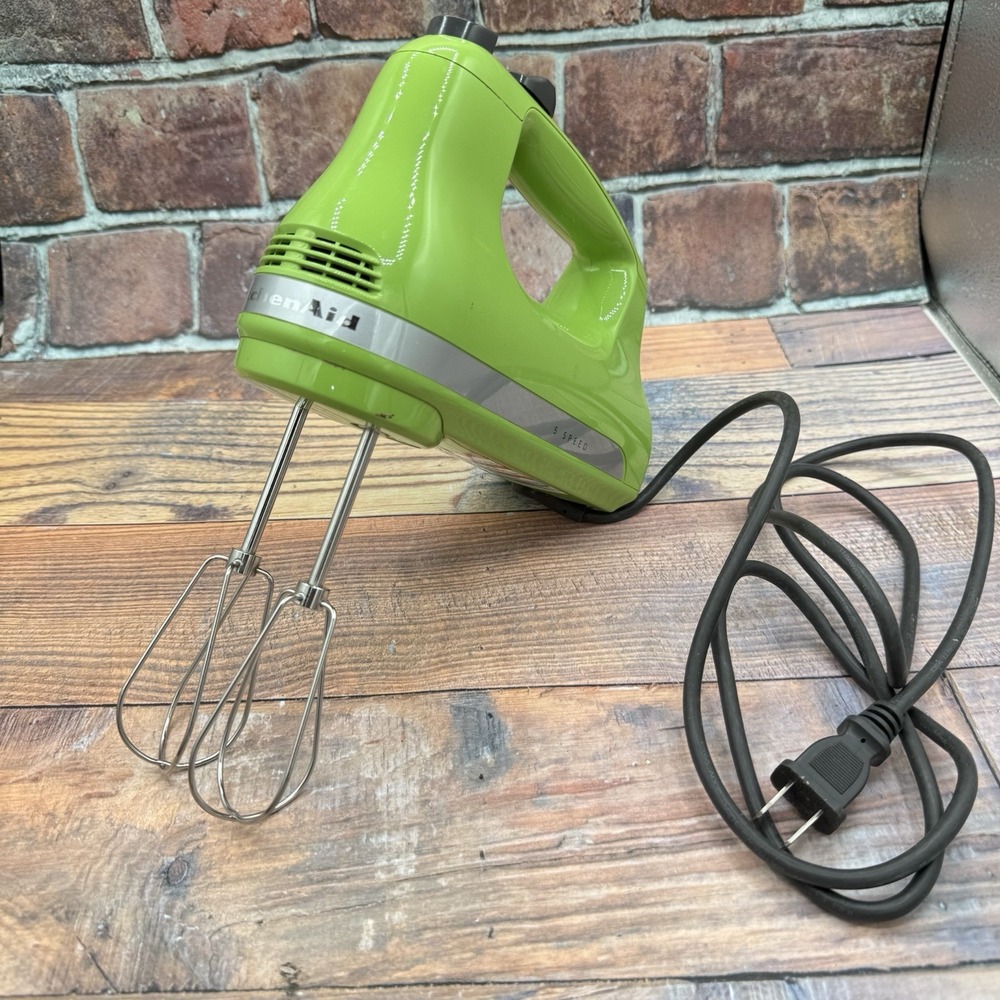 KitchenAid Ultra Power 5 Speed Hand Mixer Lime Green Tested w/ Beaters KHM512GA